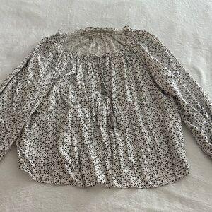 Elegant Black and White Geometric Blouse